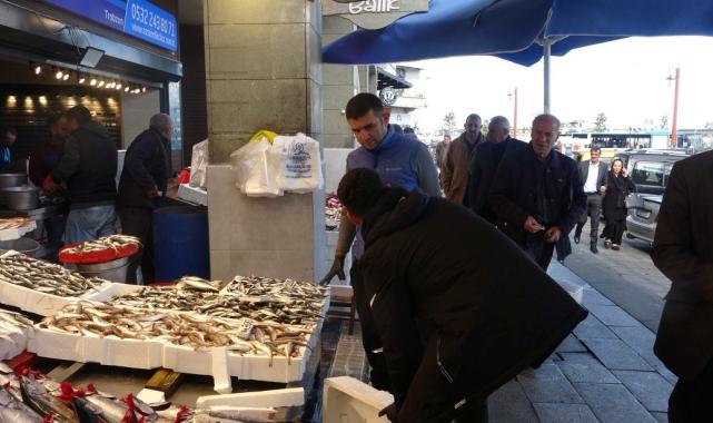 Trabzon'da hava şartları palamudun fiyatını artırdı
