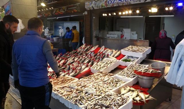 Trabzon'da hava şartları palamudun fiyatını artırdı