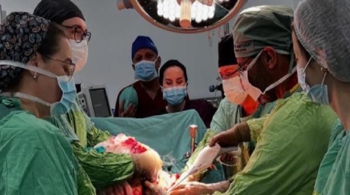 Trabzon'da karnından 26 kilogramlık tümör çıktı