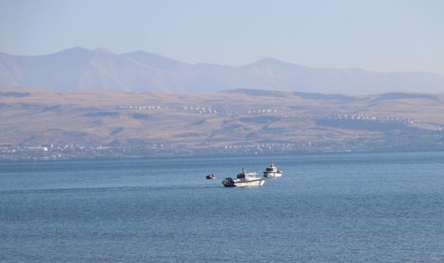 Van'da aranan Rojin için özel ekip