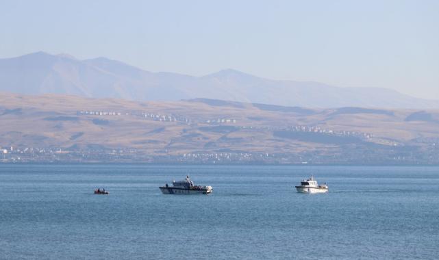 Van'da aranan Rojin için özel ekip