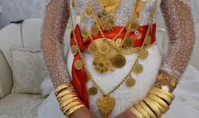 Van'da aşiret düğün: Geline 4 kilo altın, damada 10 milyon TL takıldı