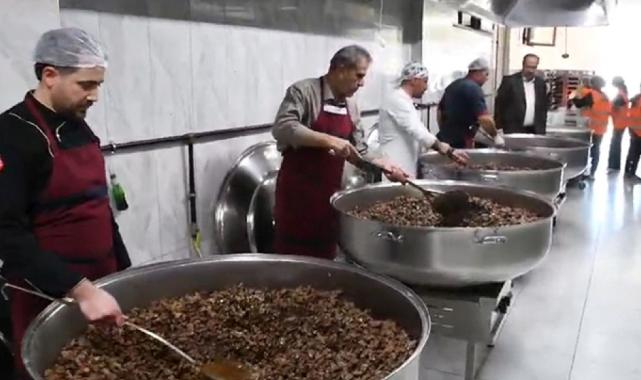 Van'da aşiret düğün: Geline 4 kilo altın, damada 10 milyon TL takıldı