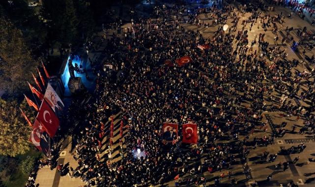 Yurdun dört bir yanında Cumhuriyet Bayramı için fener alayı