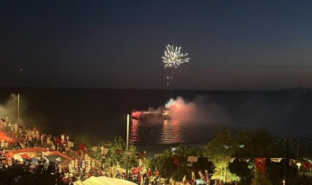 Yurdun dört bir yanında Cumhuriyet Bayramı için fener alayı