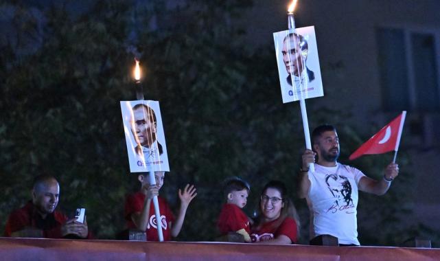 Yurdun dört bir yanında Cumhuriyet Bayramı için fener alayı