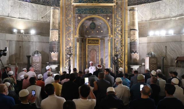 Yurt genelindeki camilerde şehitler ve mazlumlar için dua edildi