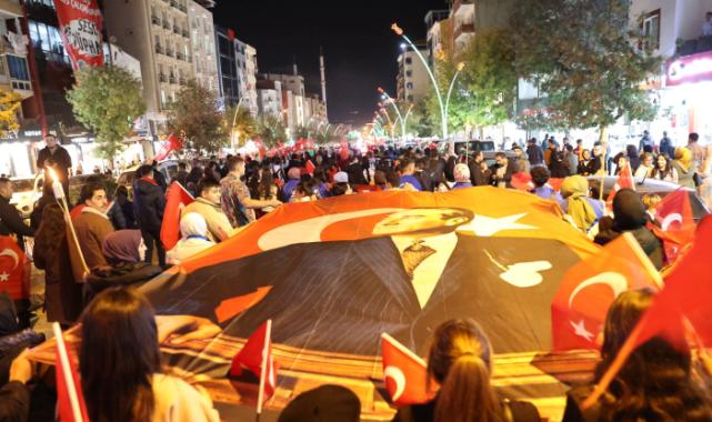 Yurtta 29 Ekim kutlamaları... İşte il il Cumhuriyet coşkusu