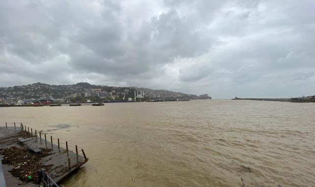 Zonguldak'ı sağanak vurdu: Heyelan ve su taşkınları yaşandı