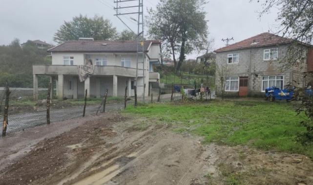 Zonguldak'ta arazisinin kullanılmasına kızdı, tel örgü çekti