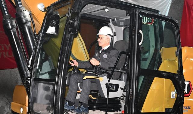 Abdulkadir Uraloğlu da katıldı: Çamlıhemşin Tüneli Işık Görme Töreni