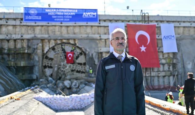Abdulkadir Uraloğlu: Halkalı-Ispartakule etabının yüzde 74'ü tamamlandı