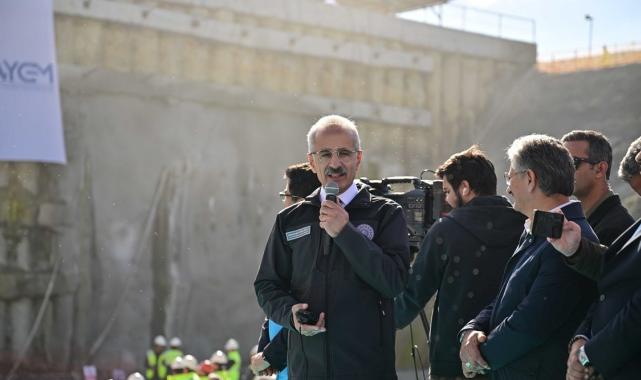 Abdulkadir Uraloğlu: Halkalı-Ispartakule etabının yüzde 74'ü tamamlandı