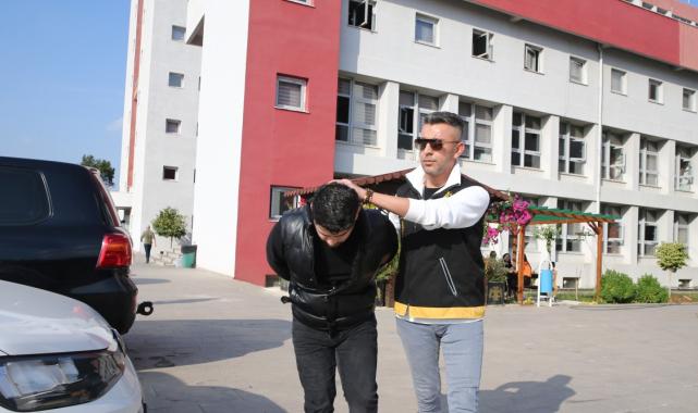 Adana'da dik bakma kavgası Meyve bıçağıyla öldürdü