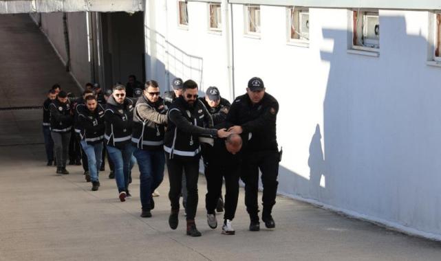 Adana'da sahte para üreten şebeke çökertildi