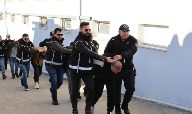 Adana'da sahte para üreten şebeke çökertildi