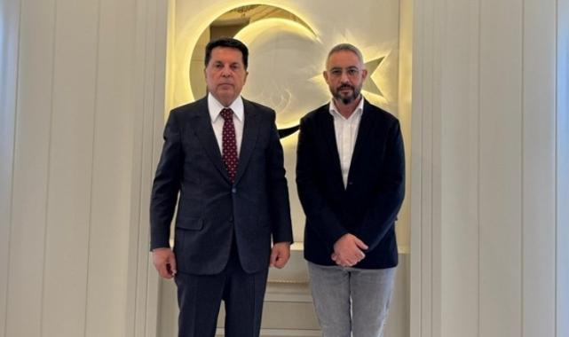 Ahmet Özer'in danışmanı hafızlık törenine katılan kayyum yönetimini tehdit etti