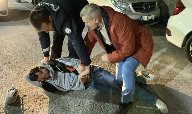 Aksaray'da 3 kişinin bıçaklandığı kavgadan kaçan şüpheliler kovalamacayla yakalandı