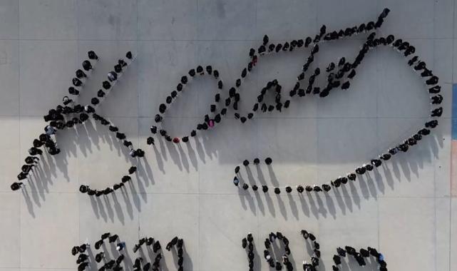 Aksaray'da 450 öğrenciyle 10 Kasım koreografisi