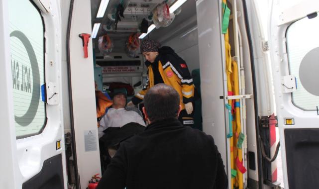 Aksaray'da lise öğrencisi sınıfta bıçaklandı