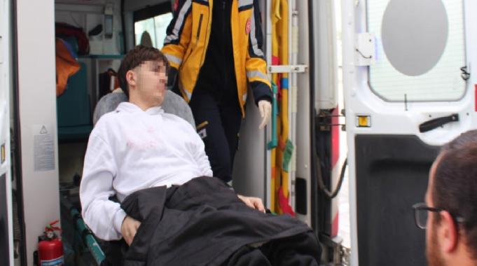 Aksaray&#039;da lise öğrencisi sınıfta bıçaklandı