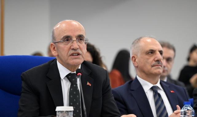 Bakan Mehmet Şimşek'ten asgari ücret açıklaması: Çalışanlarımızı enflasyona ezdirmeyeceğiz