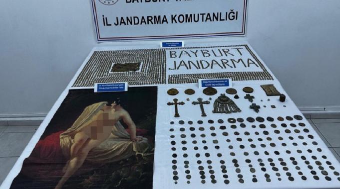 Bayburt’ta dünyaca ünlü ressam Picasso’ya ait tablo ele geçirildi