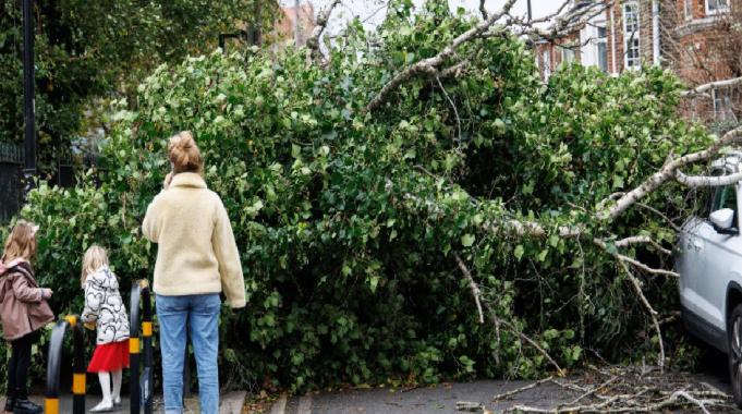 Birleşik Krallık'ı Bert Fırtınası vurdu: 6 ölü