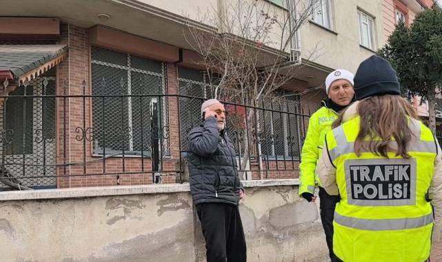 Bursa'da otomobillerin çarpıştığı kaza kameraya yansıdı