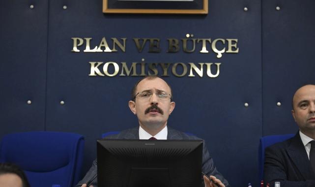 CHP, Meclis'teki kavgada kadın milletvekillerini ön sıralara dizdi