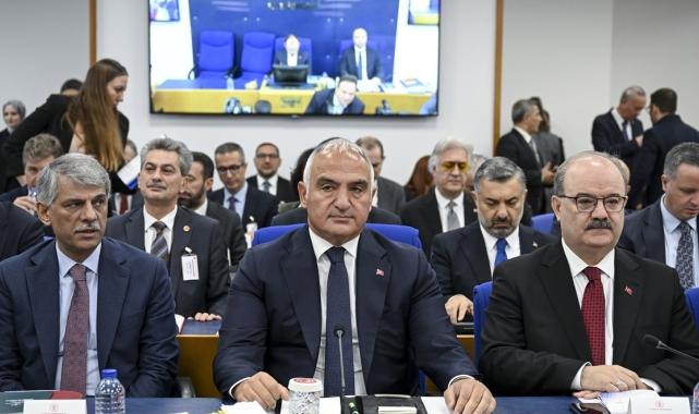 CHP'li Veli Ağbaba'dan Bakan Mehmet Nuri Ersoy'a '6 Şubat' teşekkürü