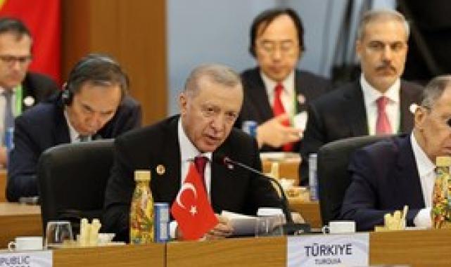 Cumhurbaşkanı Erdoğan'ın katıldığı G20 Zirvesi'nde liderlerden aile fotoğrafı
