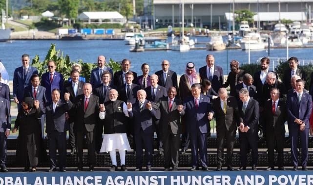 Cumhurbaşkanı Erdoğan'ın katıldığı G20 Zirvesi'nde liderlerden aile fotoğrafı