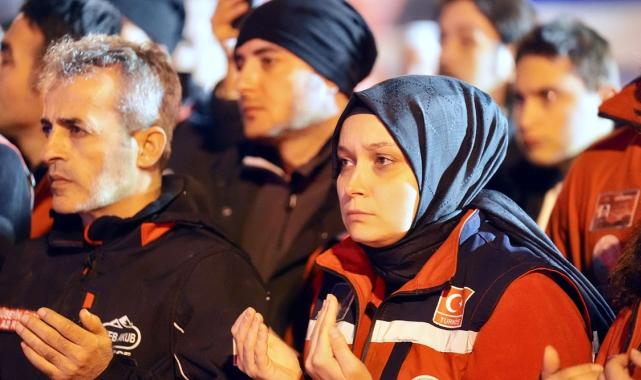 Düzce'de 12 Kasım depreminde ölenler anıldı