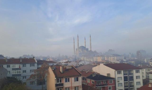 Edirne'de sis etkili oldu