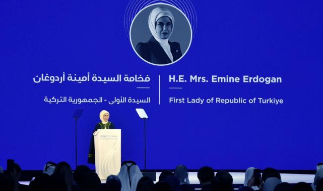 Emine Erdoğan Dubai Küresel Kadınlar Forumu'na katıldı