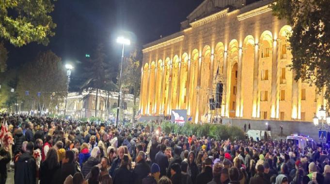 Gürcistan&#039;da seçim sonuçlarını tanımayan muhalefetin protestoları sürüyor