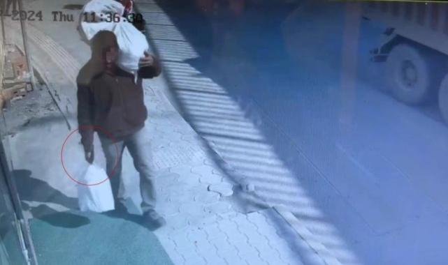 Hatay'da kaldırımda cep telefonu hırsızlığı