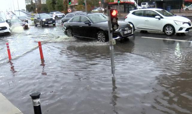 İstanbul'da cadde ve sokaklar göle döndü