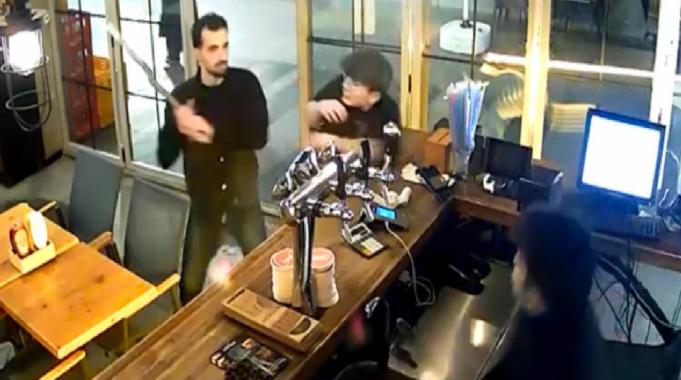 İstanbul&#039;da eski iş yerine sopalı saldırı