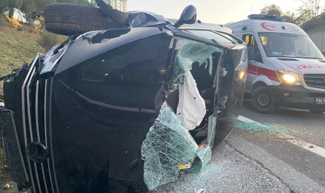 İstanbul'da kazaya karışan otomobil takla attı: 1 yaralı