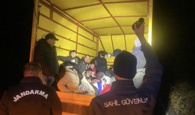 İzmir'de düzensiz göçmen operasyonu: 109 kaçak göçmen kurtarıldı