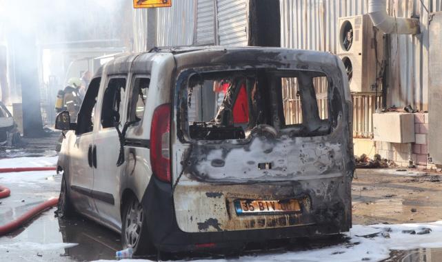 İzmir'de kimya fabrikasında yangın ve patlama: 2 yaralı