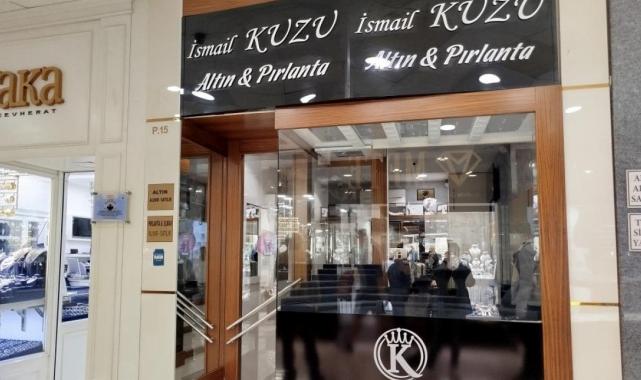 İzmir'de kuyumcu, yüksek kar vaadiyle aldığı altınlarla kayboldu