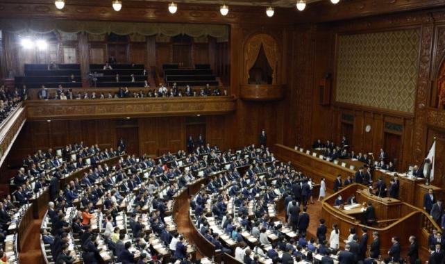 Japonya'nın 103. başbakanı Shigeru Ishiba oldu