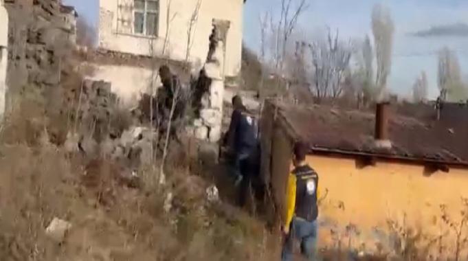 Kars’ta düzensiz göçmenler kaçtı, polis kovaladı