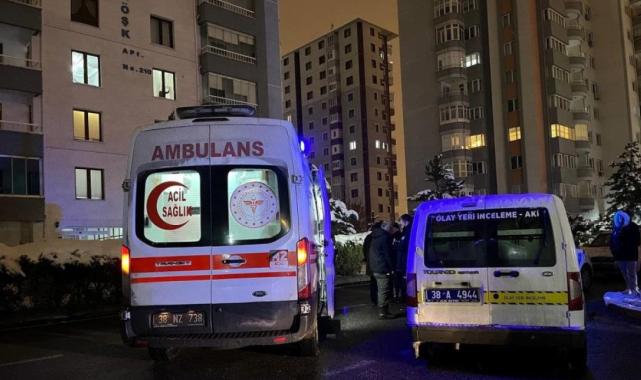 Kayseri'de komşuların kavgası kanlı bitti: 2 yaralı