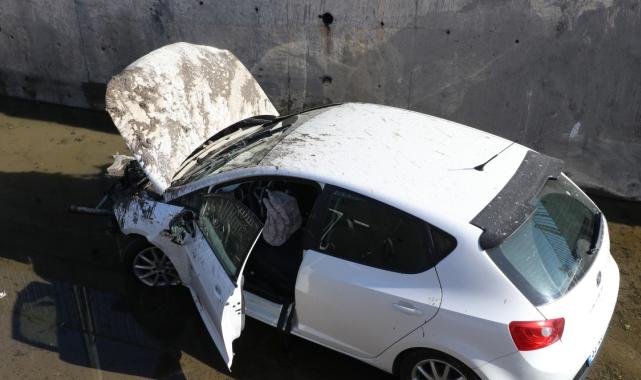 Kayseri'de otomobil sulama kanalına uçtu