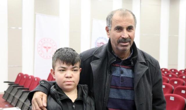 Kayseri'de Tolgacan, babasının böbreği ile hayata tutundu