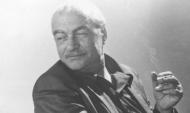 Kemal Tahir'in tarihçiliği ve Esir Şehrin İnsanları romanındaki tipik adın eleştirisi